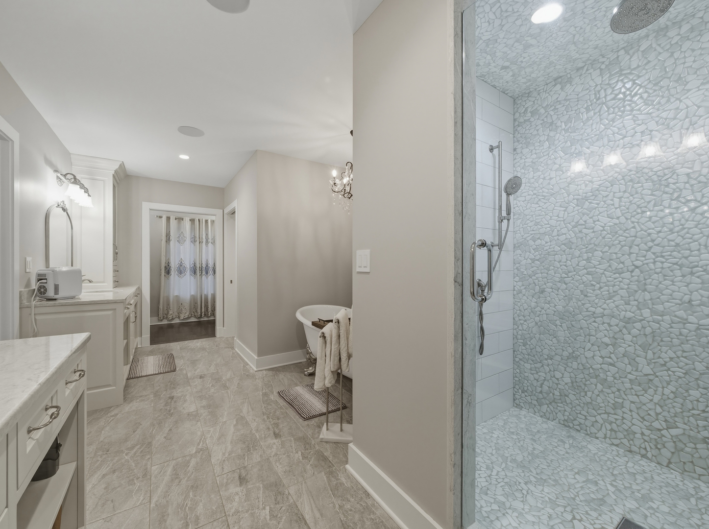 2323 W Fairview Avenue, Johnsburg, IL 60051