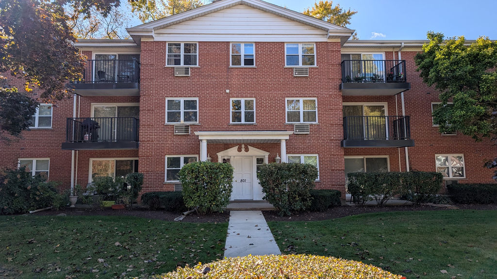 801 E MINER Street #3D, Arlington Heights, IL 60004