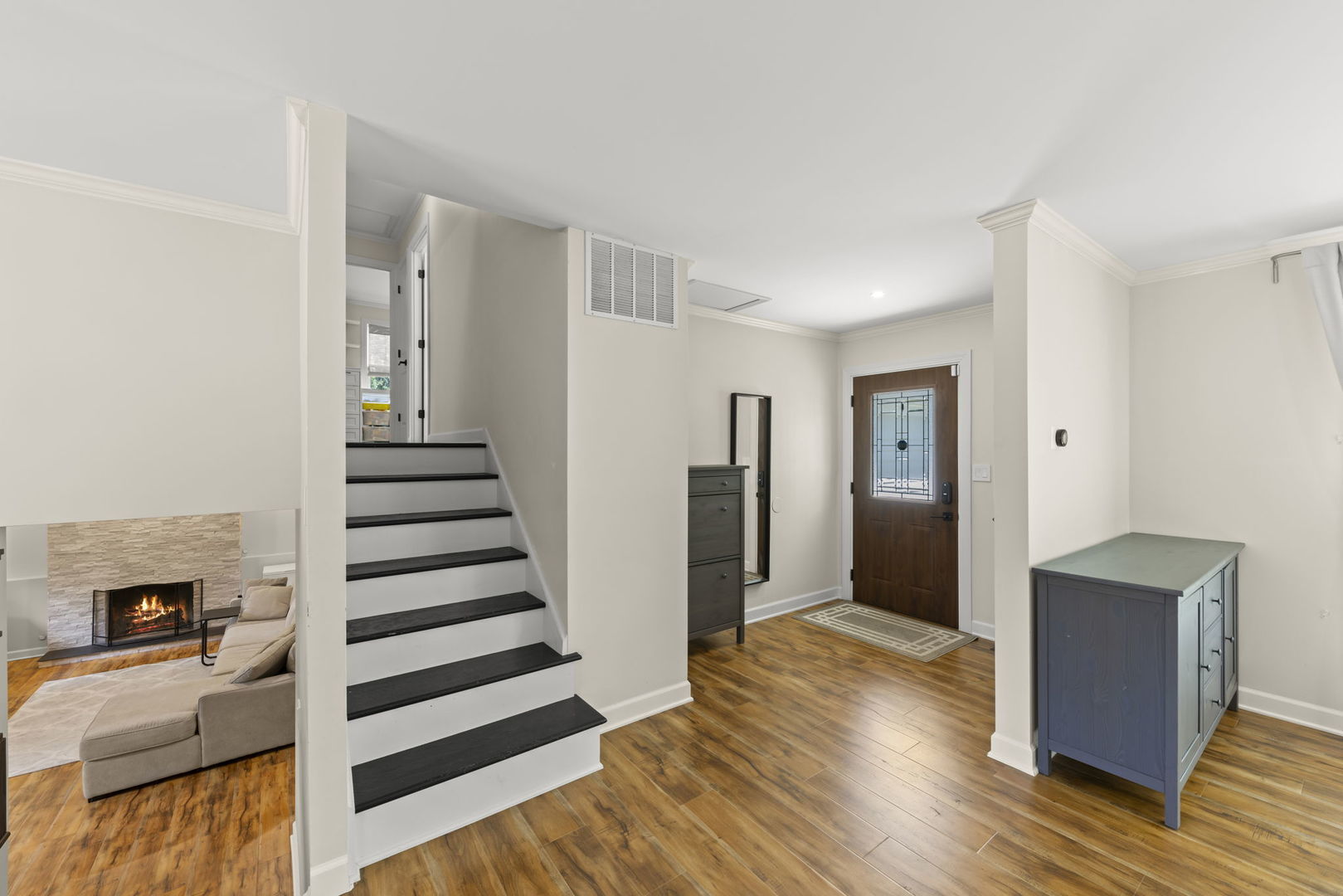 215 Longridge Court, Naperville, IL 60565