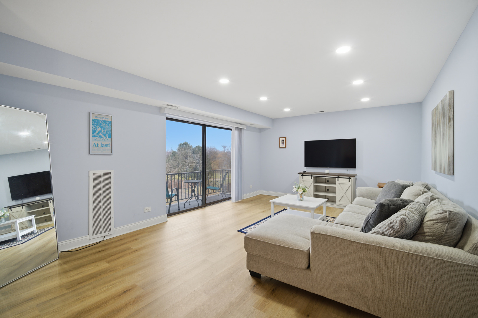 263 S Clubhouse Drive #304, Palatine, IL 60074