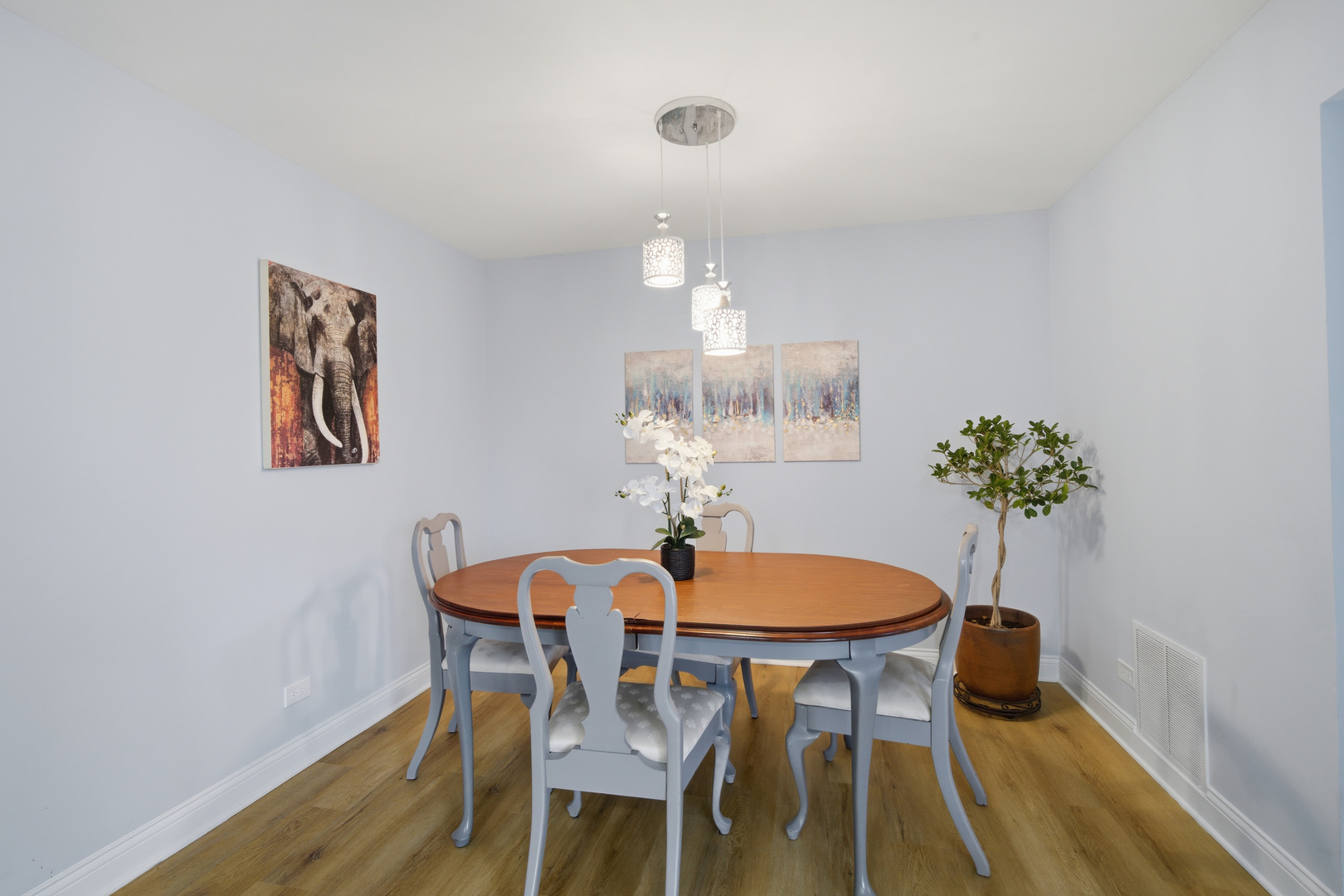 263 S Clubhouse Drive #304, Palatine, IL 60074