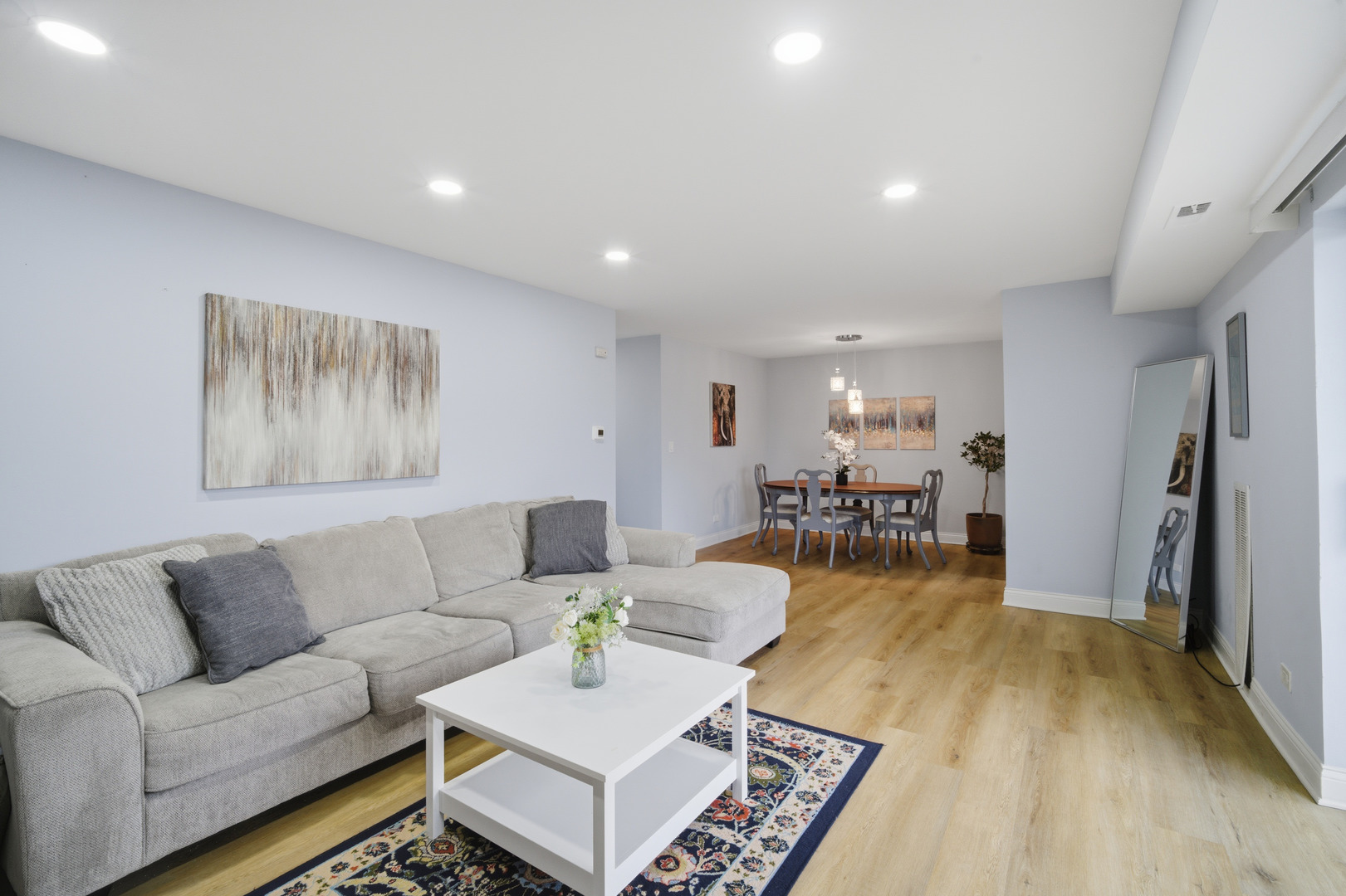 263 S Clubhouse Drive #304, Palatine, IL 60074