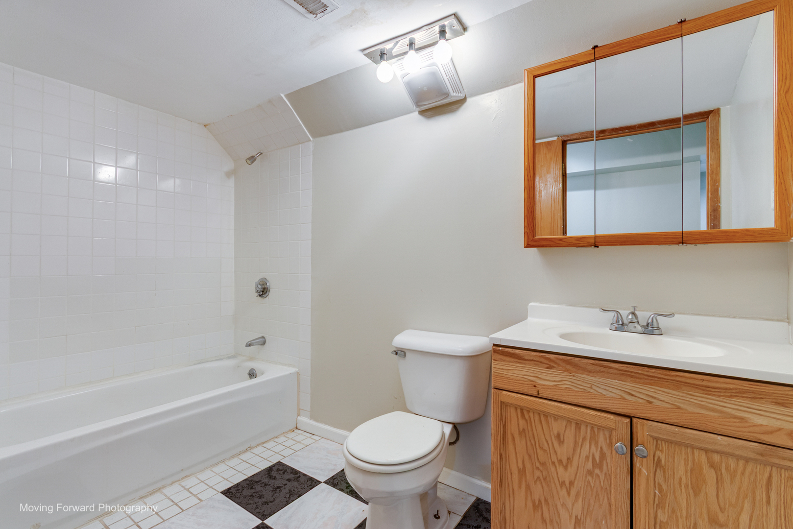 336 W Morris Avenue, Lombard, IL 60148