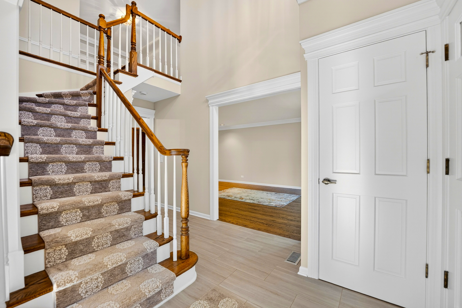 1N020 Prairie Path Lane, Winfield, IL 60190