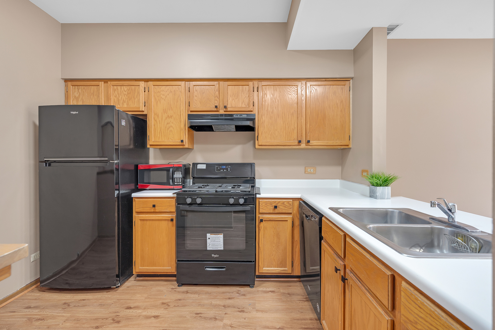 368 Glen Byrn Court, Schaumburg, IL 60194