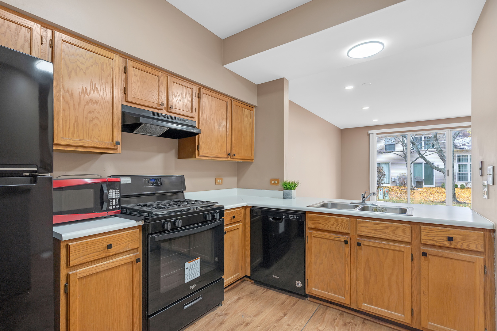 368 Glen Byrn Court, Schaumburg, IL 60194