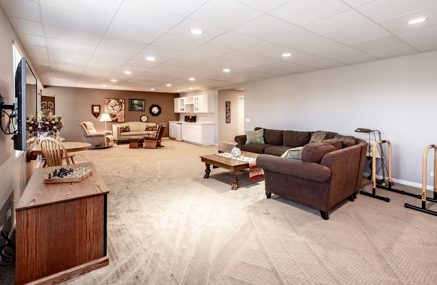 2737 Winton Court, West Dundee, IL 60118