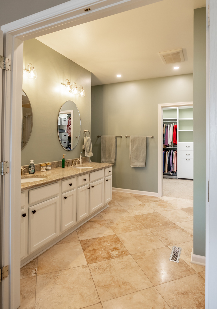 2737 Winton Court, West Dundee, IL 60118