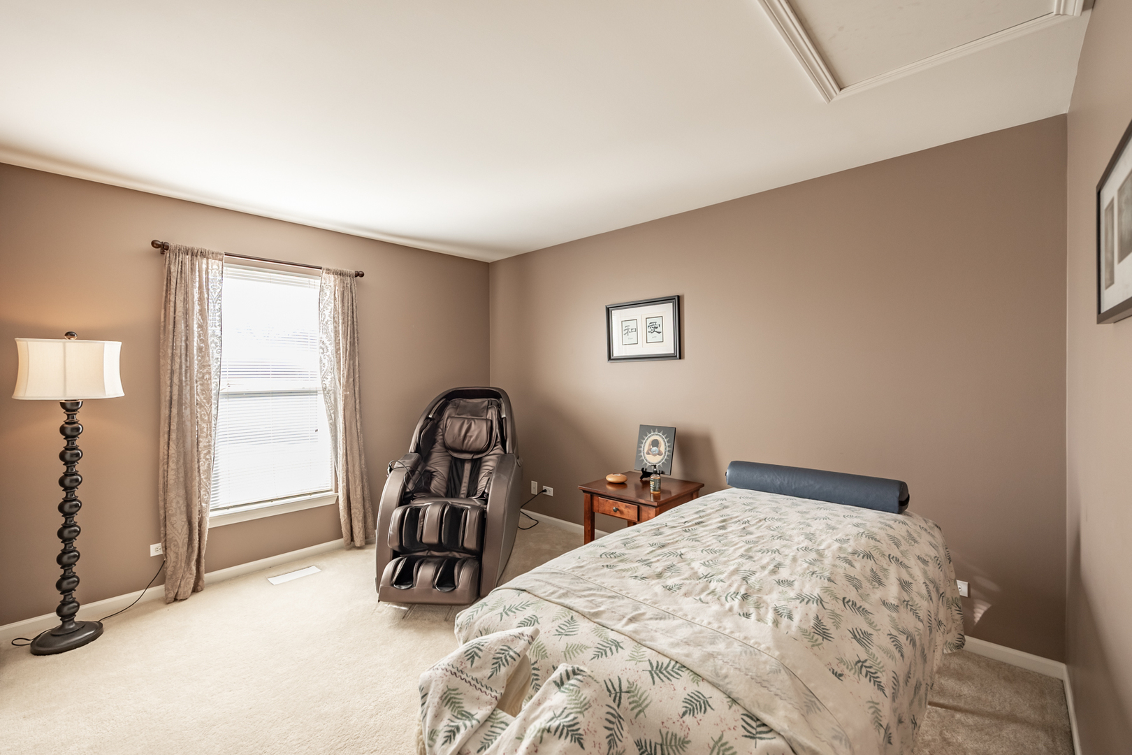 2737 Winton Court, West Dundee, IL 60118