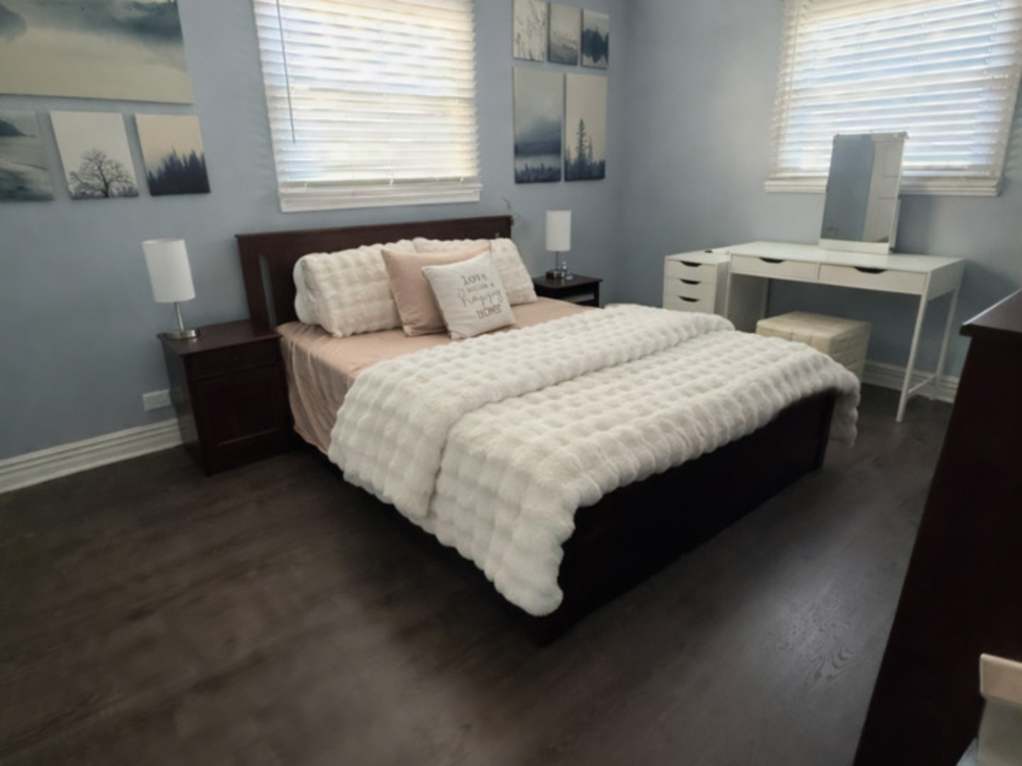 15 Wildwood Road, Elk Grove Village, IL 60007