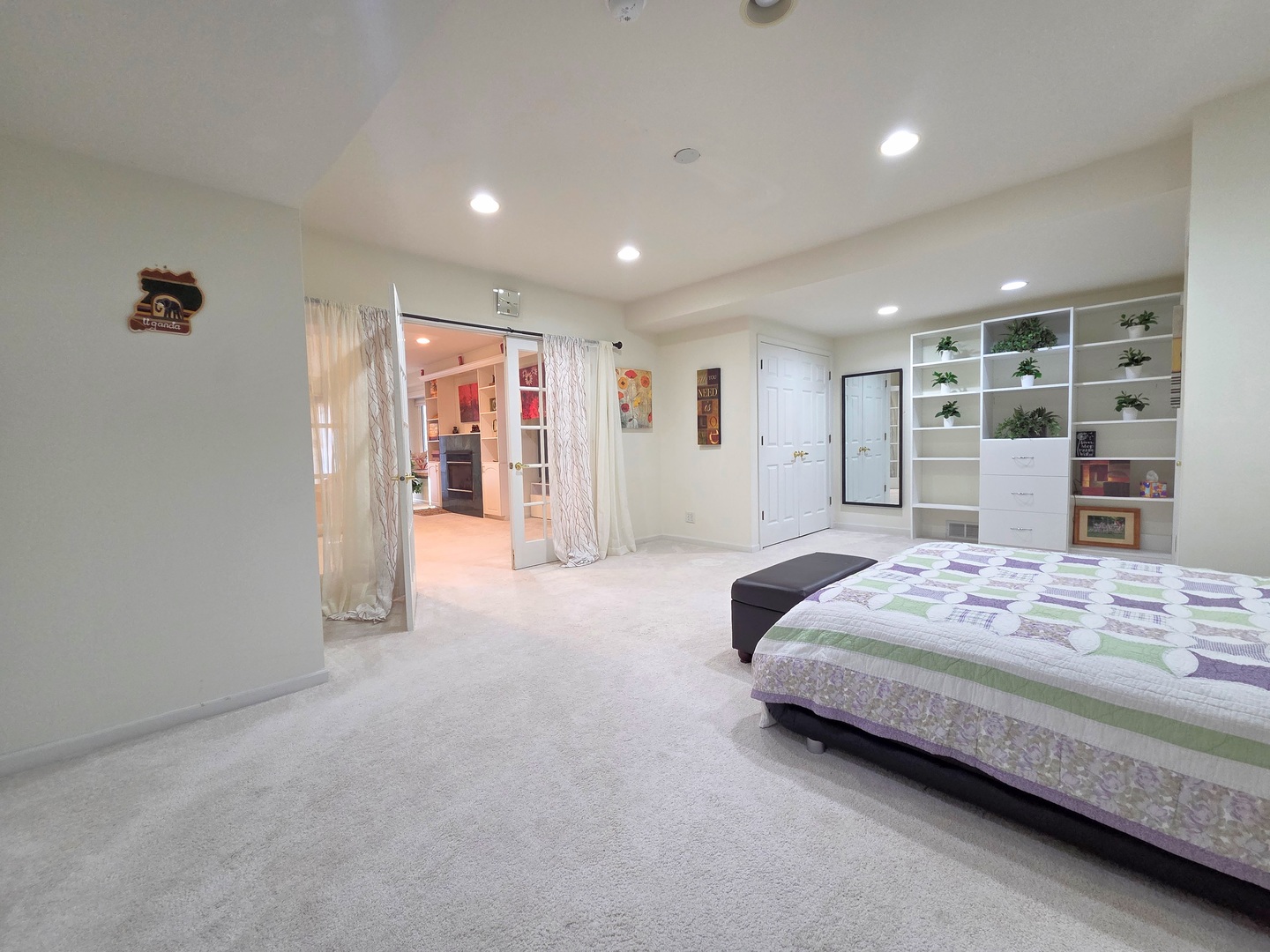 1025 Rosewood Drive #B, Carpentersville, IL 60110