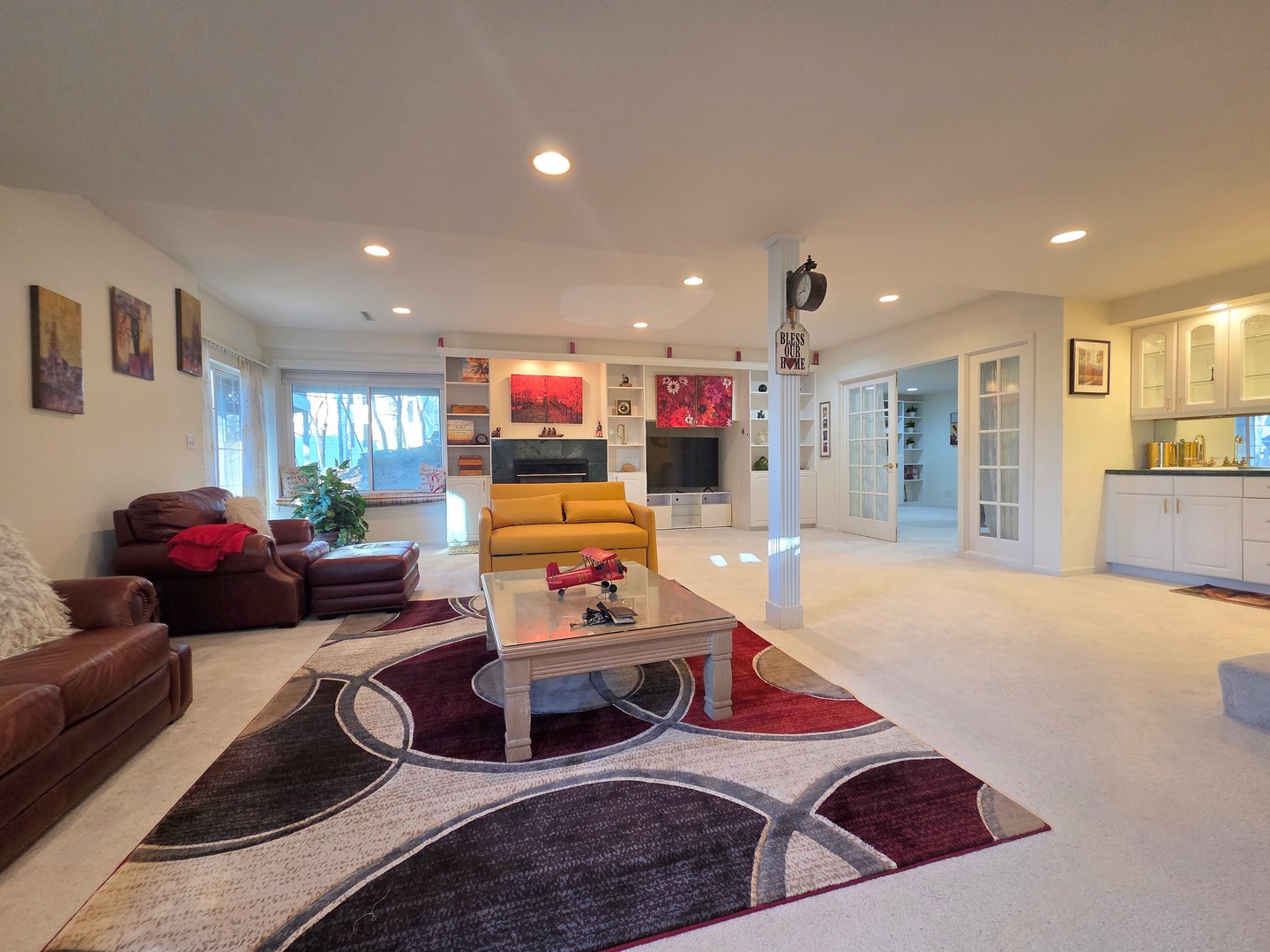 1025 Rosewood Drive #B, Carpentersville, IL 60110