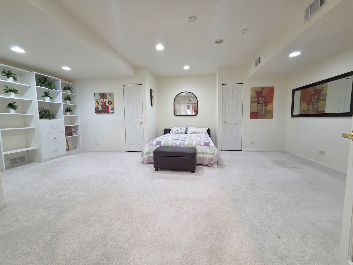 1025 Rosewood Drive #B, Carpentersville, IL 60110