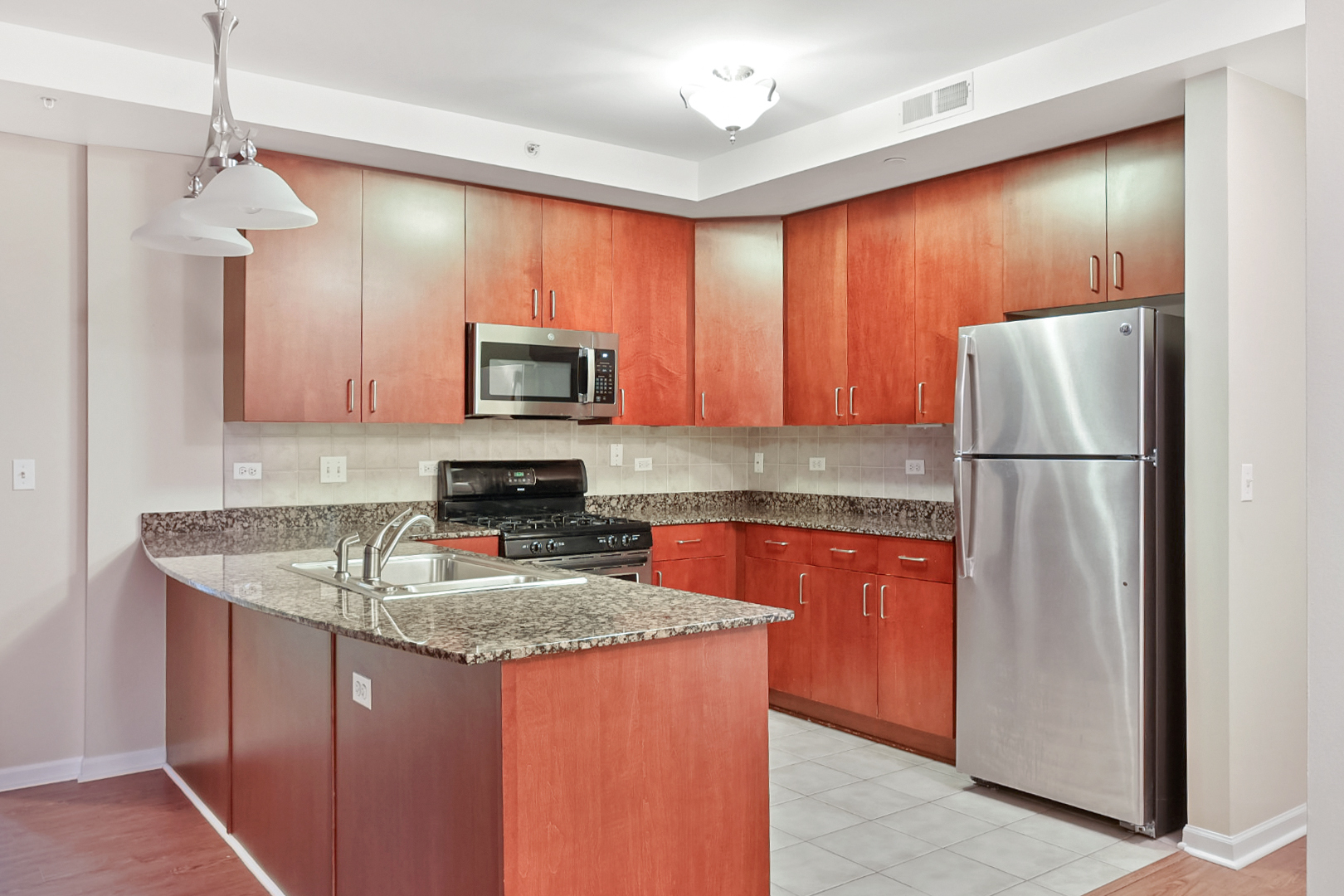 135 S YORK Street #314, Elmhurst, IL 60126