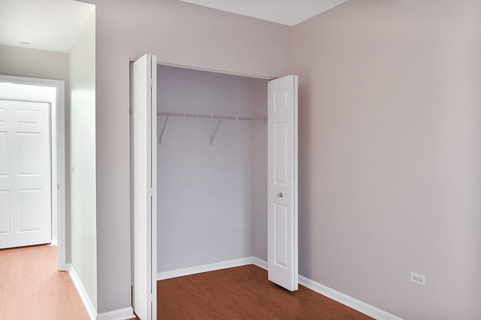 135 S YORK Street #314, Elmhurst, IL 60126