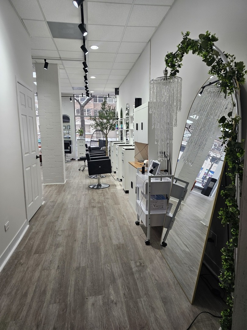 3110 N Sheridan Road, Chicago, IL 60657