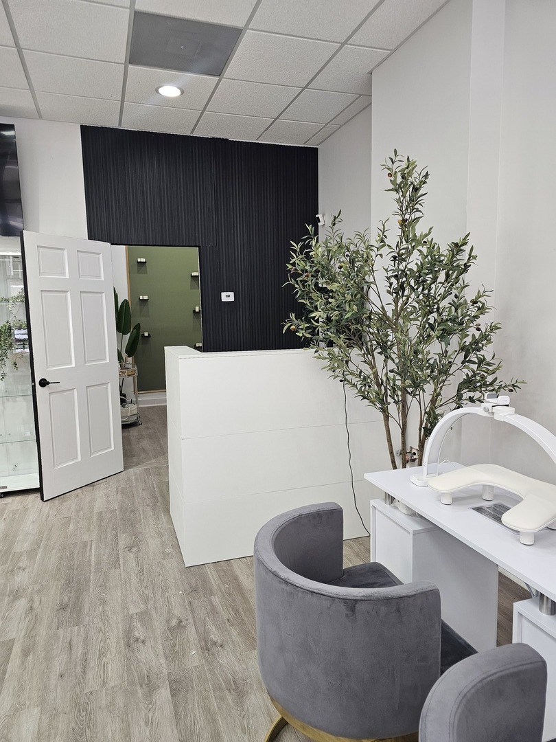 3110 N Sheridan Road, Chicago, IL 60657