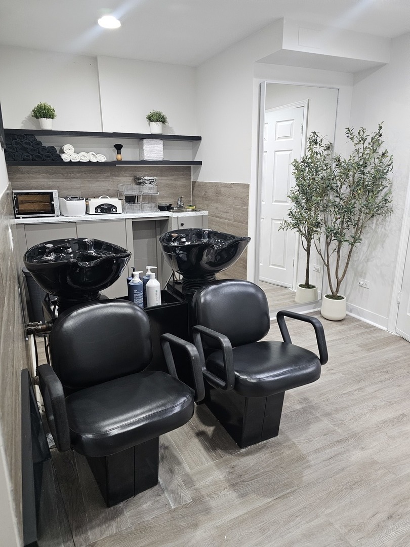 3110 N Sheridan Road, Chicago, IL 60657