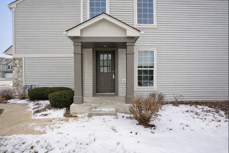 3174 Bromley Lane #3174, Aurora, IL 60502