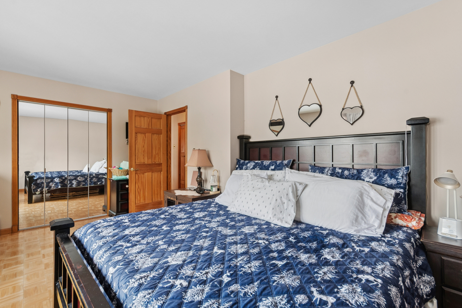 341 Woodlyn Drive, Aurora, IL 60505