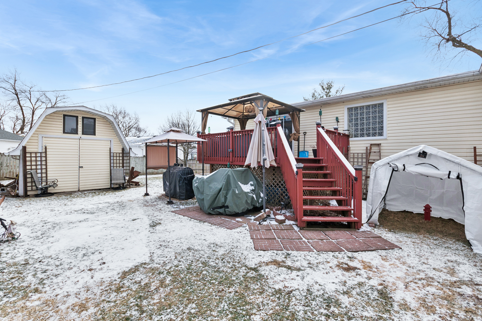 341 Woodlyn Drive, Aurora, IL 60505