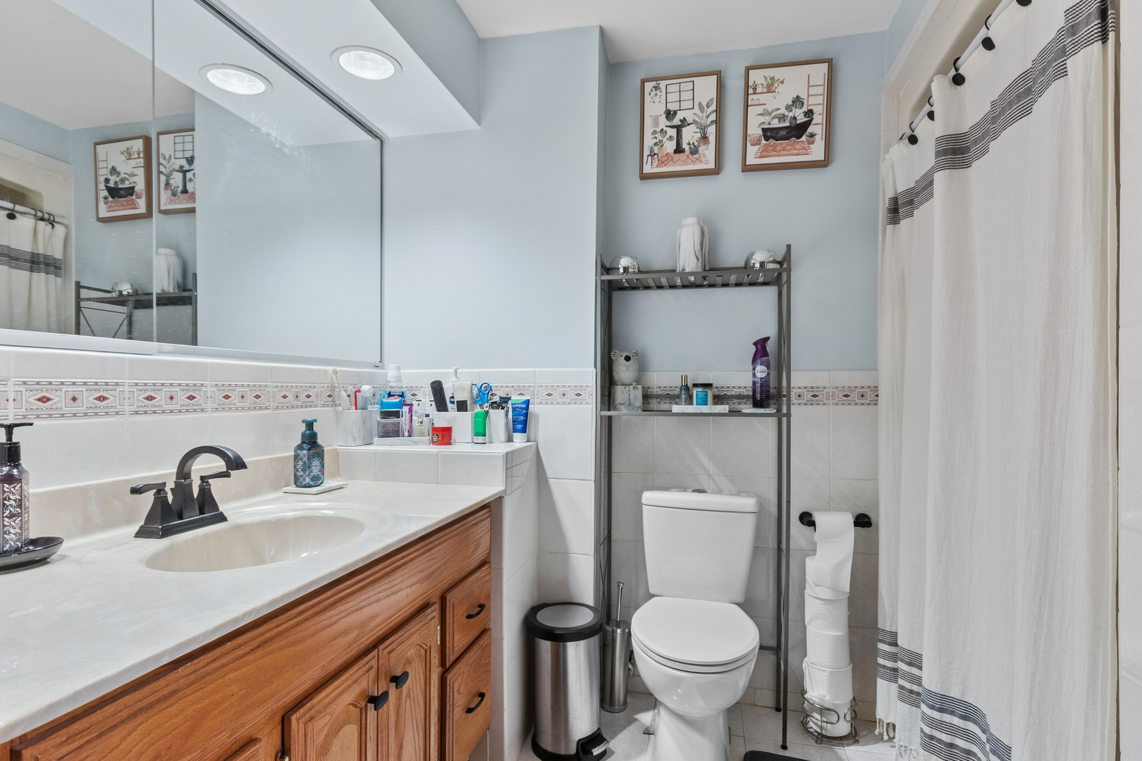 341 Woodlyn Drive, Aurora, IL 60505