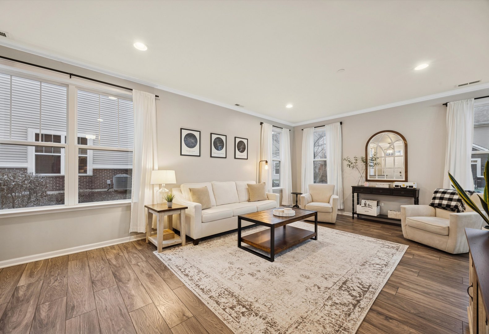 16125 W Coneflower Drive, Lockport, IL 60441