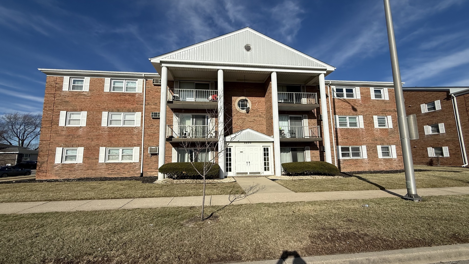 4420 W 111th Street #104, Oak Lawn, IL 60453