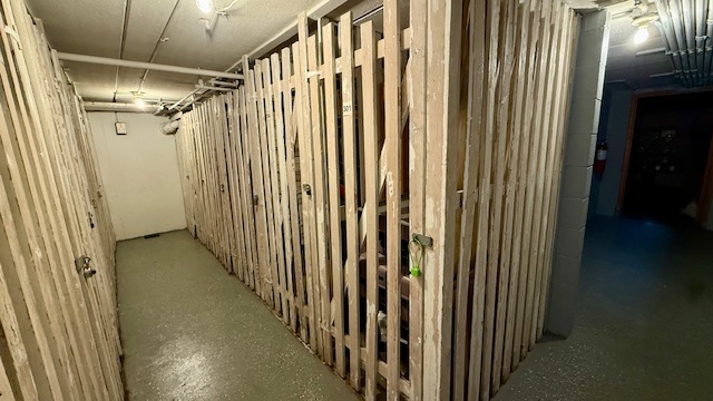 4420 W 111th Street #104, Oak Lawn, IL 60453