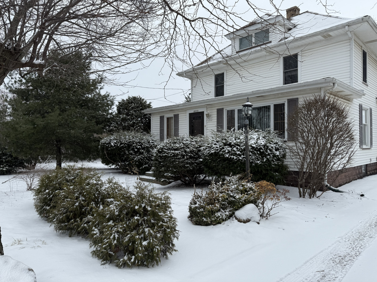 6s151 Old Eola Road, Eola, IL 60519