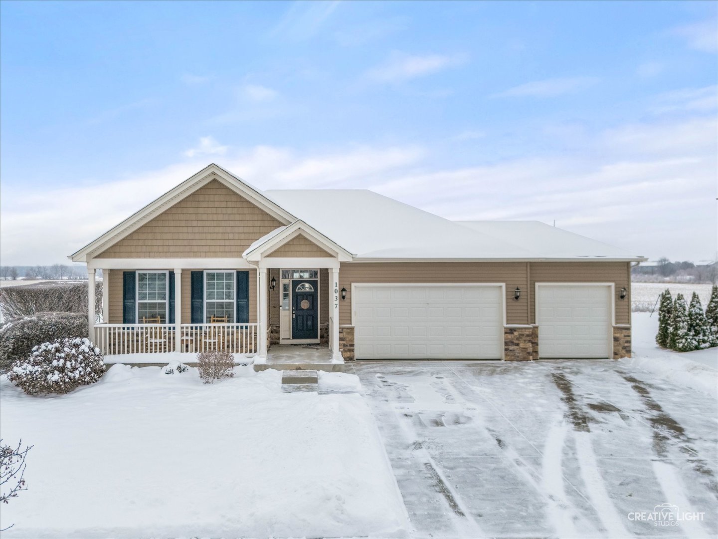 1037 N Carly Circle, Yorkville, IL 60560