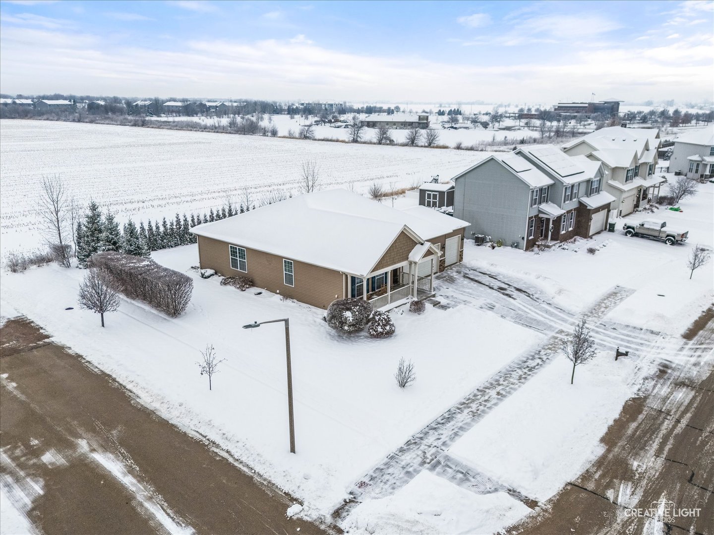 1037 N Carly Circle, Yorkville, IL 60560