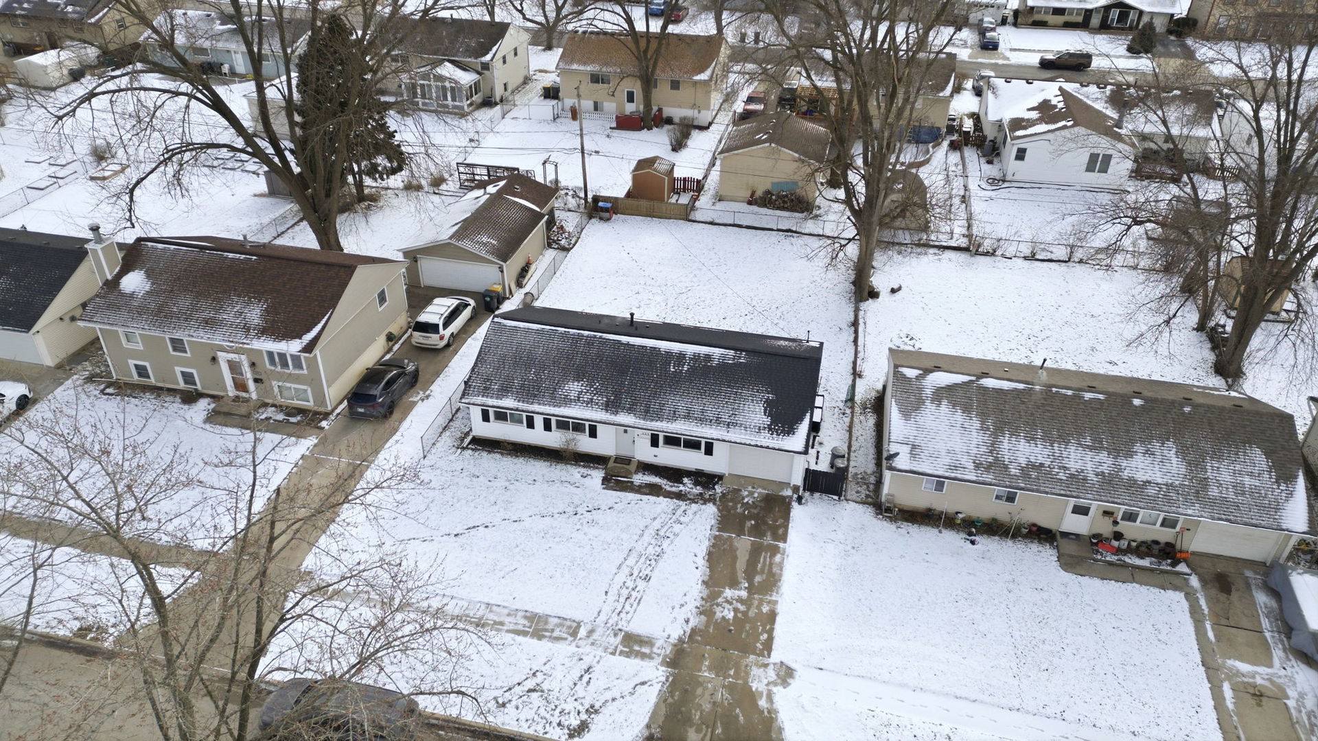 733 Oriole Drive, Streamwood, IL 60107