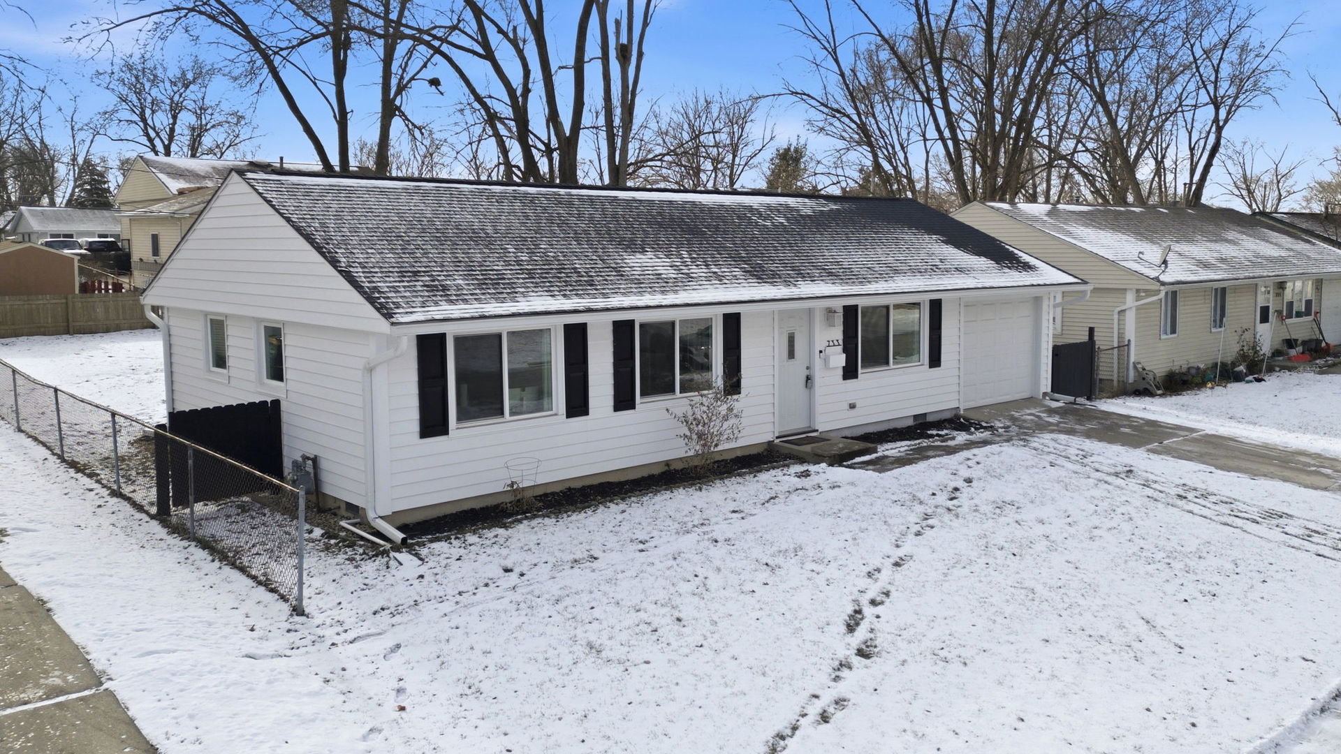 733 Oriole Drive, Streamwood, IL 60107