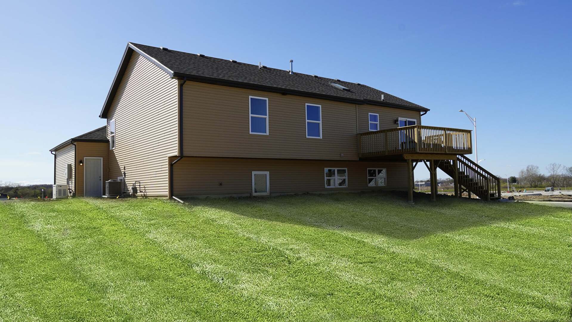 8240 DYLAN Drive, Merrillville, IN 46410