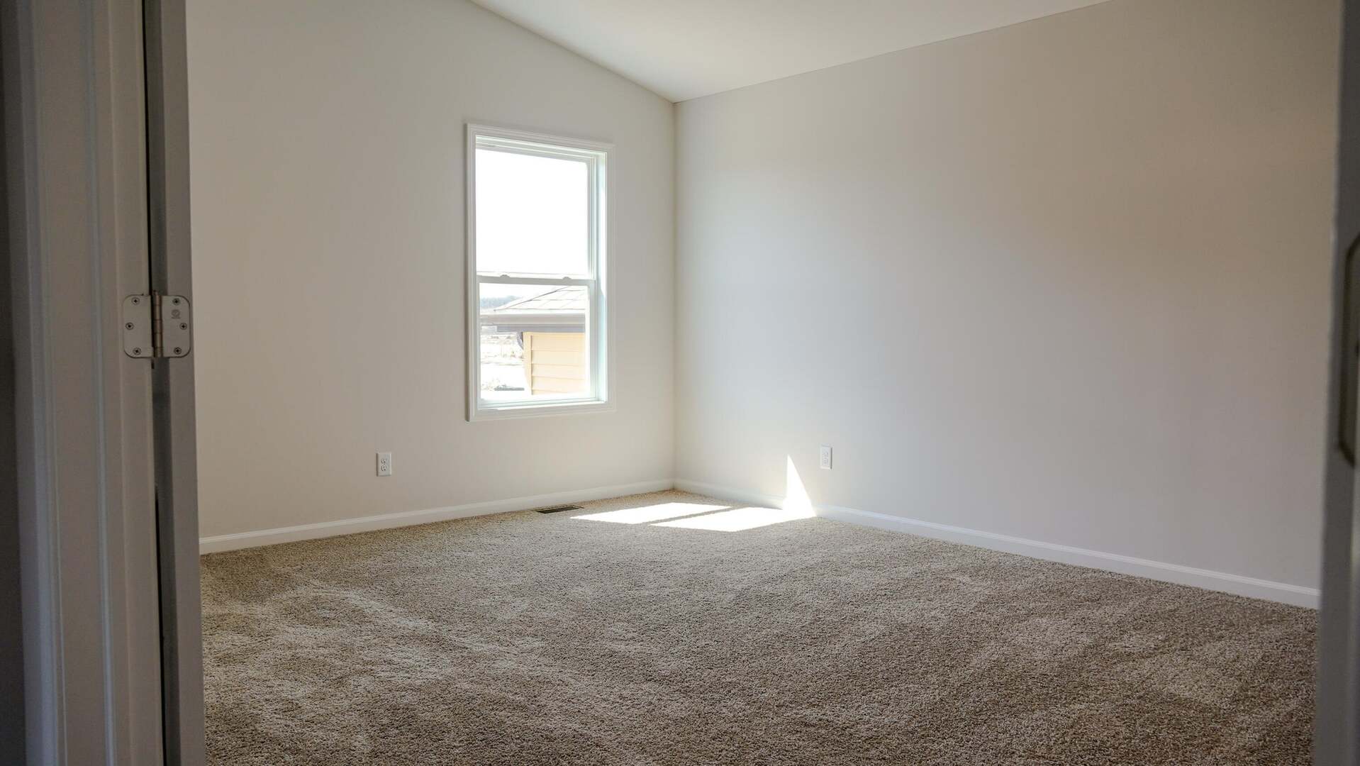 8240 DYLAN Drive, Merrillville, IN 46410