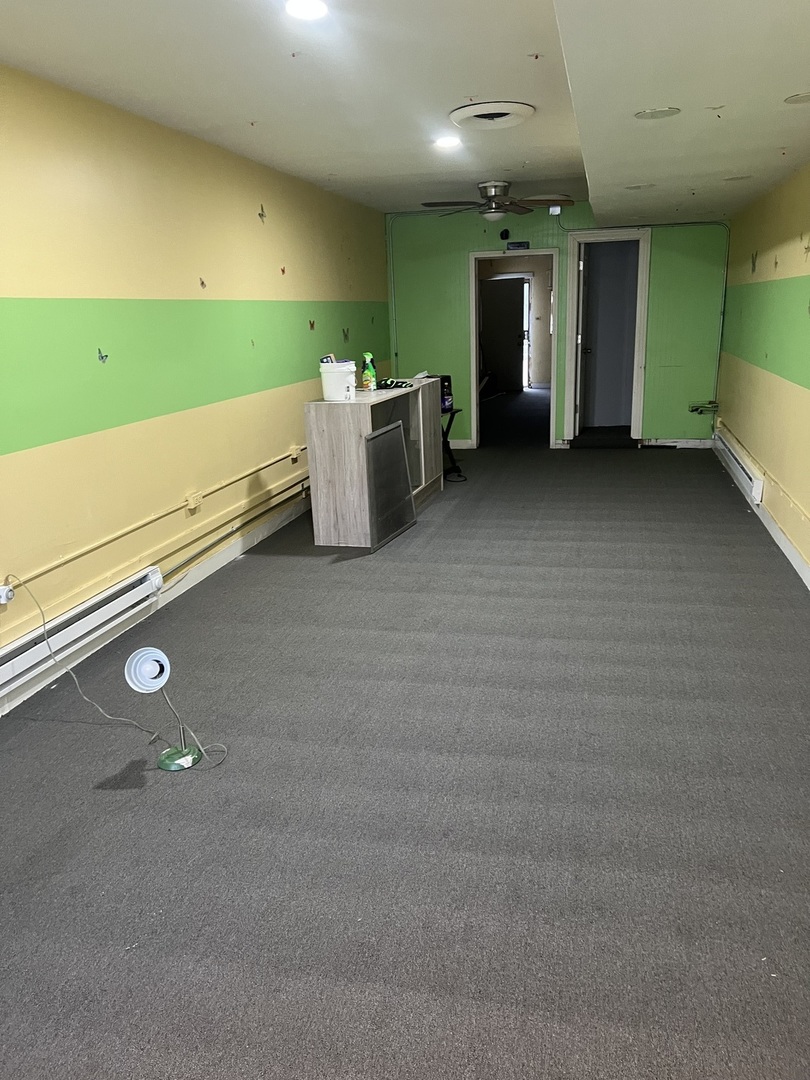 8228 S ASHLAND Avenue, Chicago, IL 60620