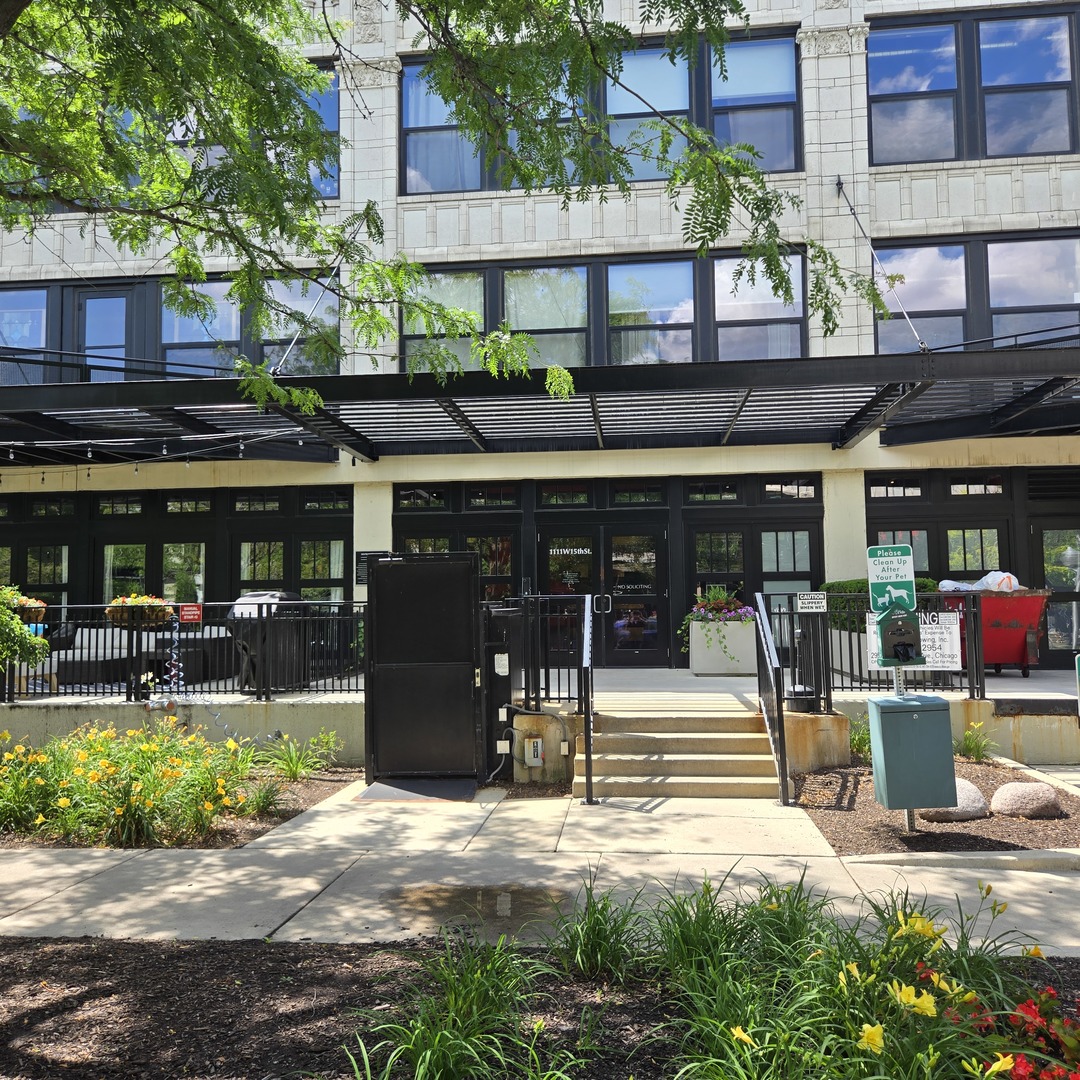 1111 W 15TH Street #228, Chicago, IL 60608