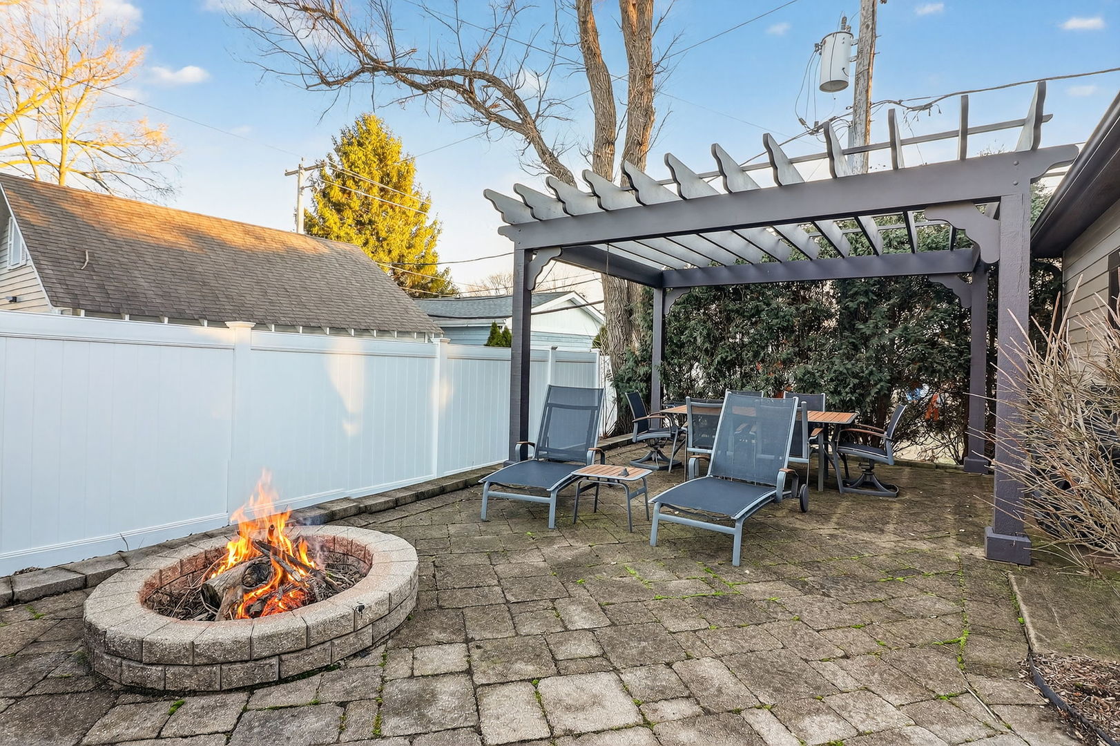 215 7th Street, Downers Grove, IL 60515