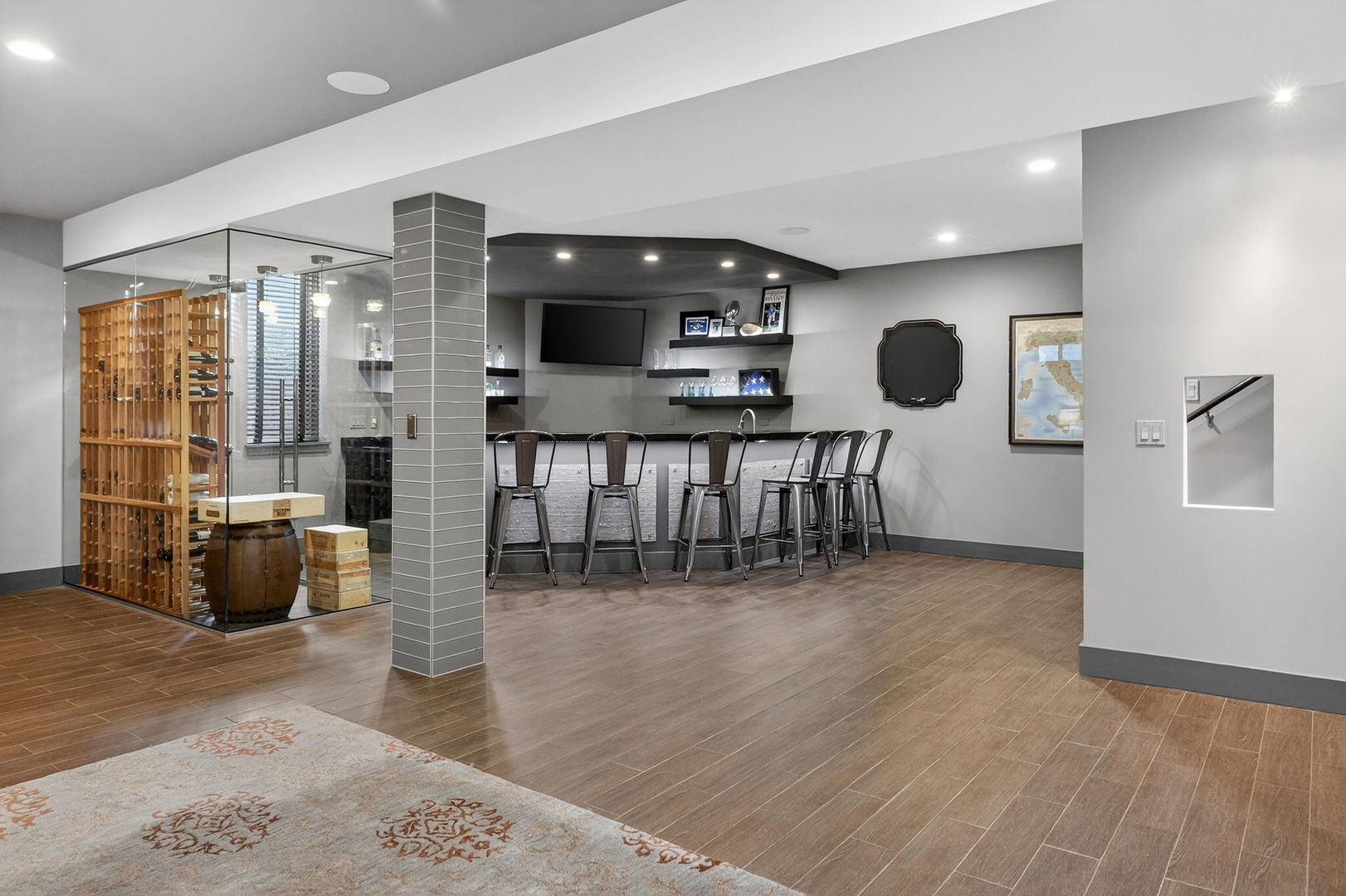 215 7th Street, Downers Grove, IL 60515