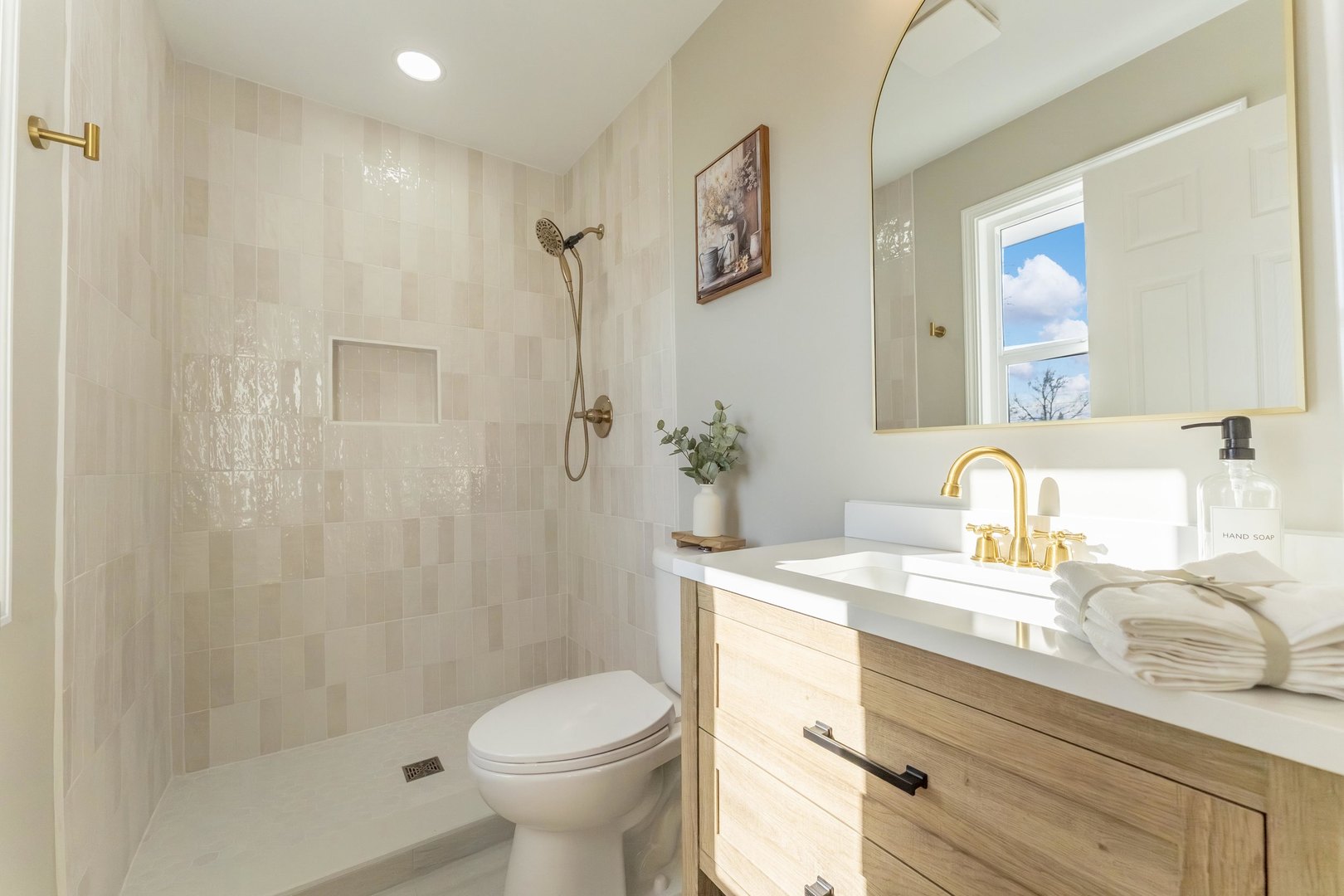 27W073 Jewell Road, Winfield, IL 60190