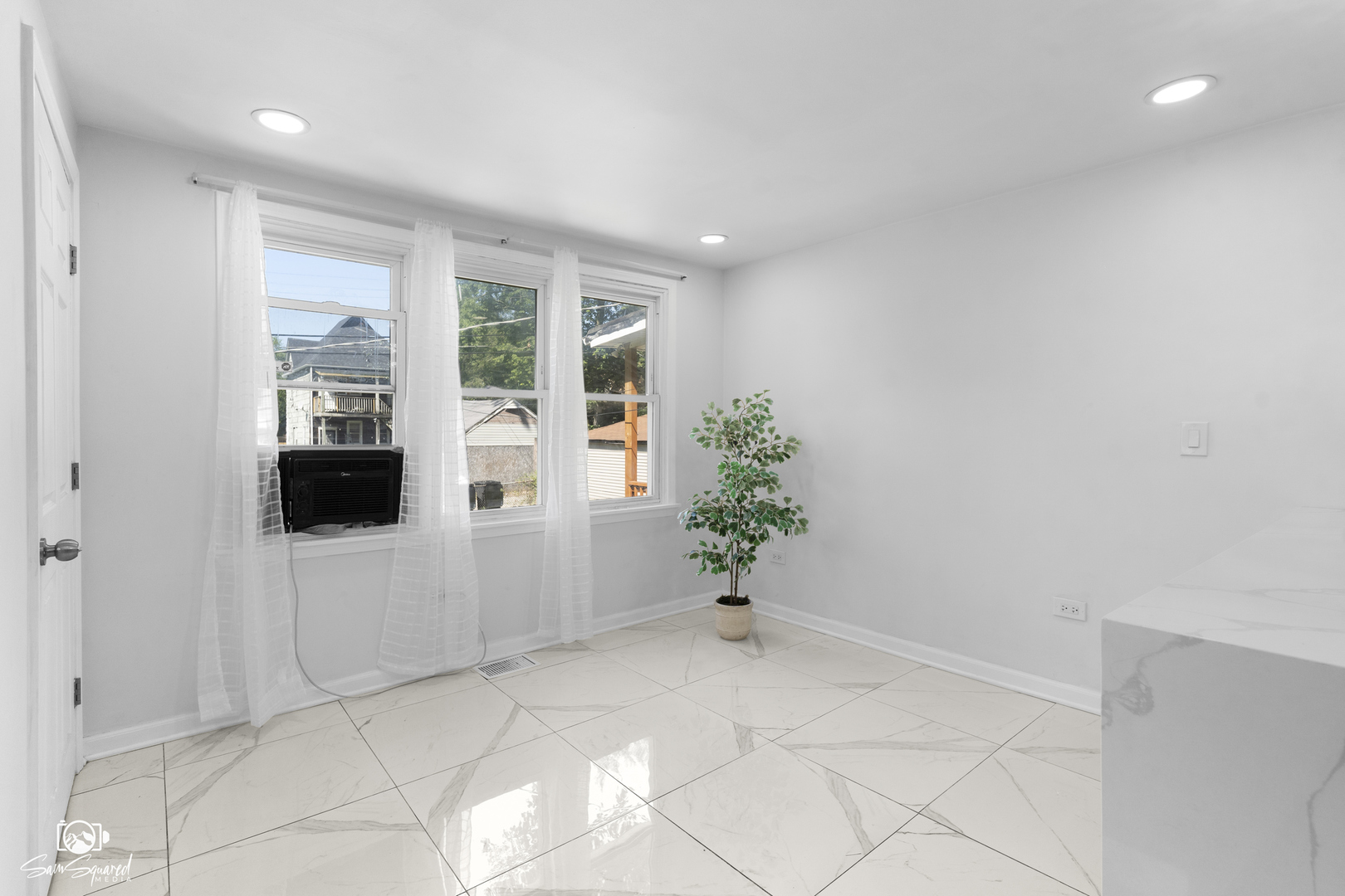 5636 S Carpenter Street, Chicago, IL 60621