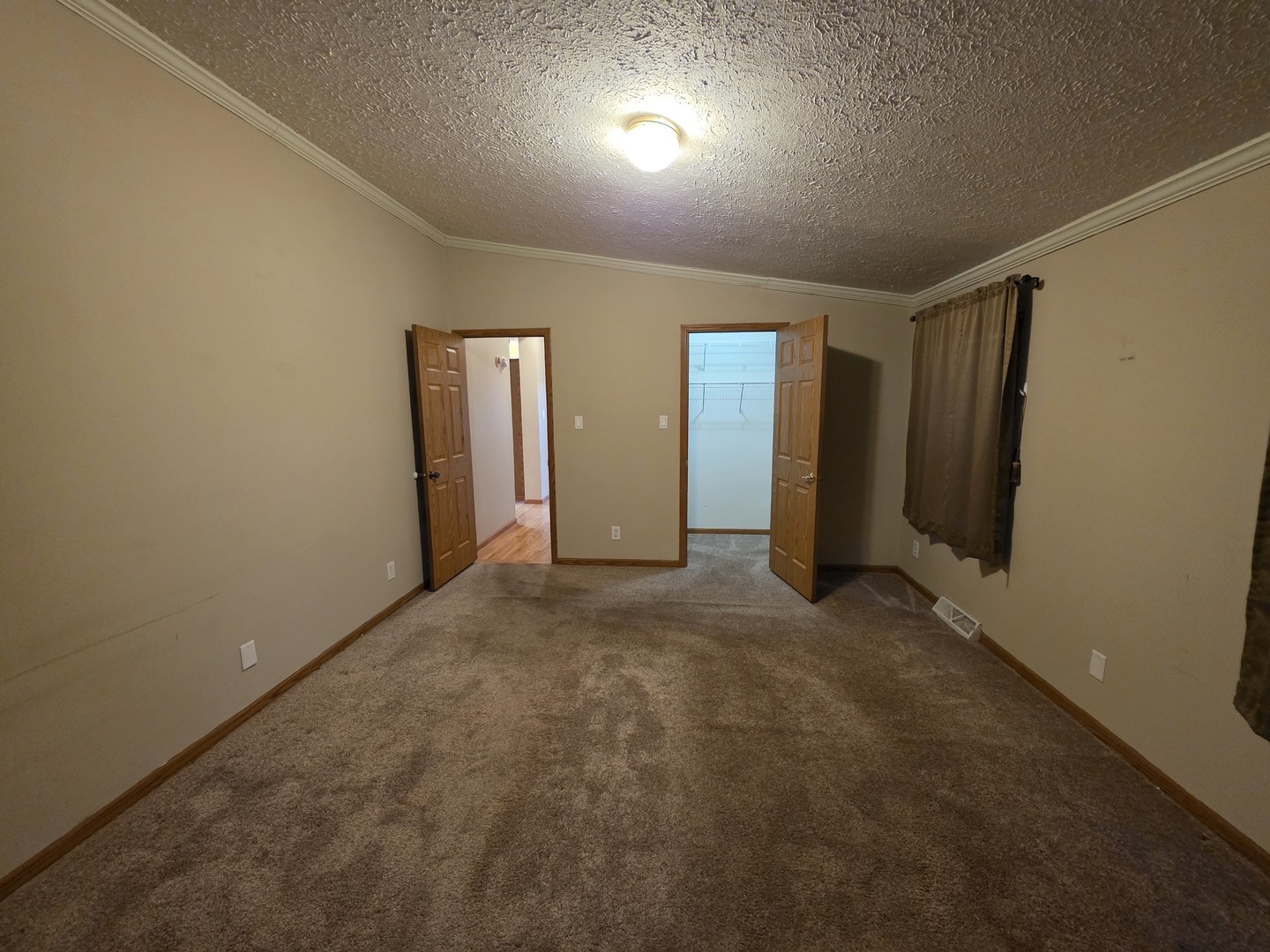 106 Champion Drive, Chenoa, IL 61726