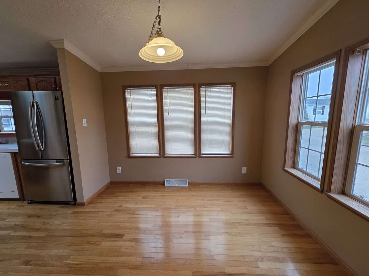 106 Champion Drive, Chenoa, IL 61726