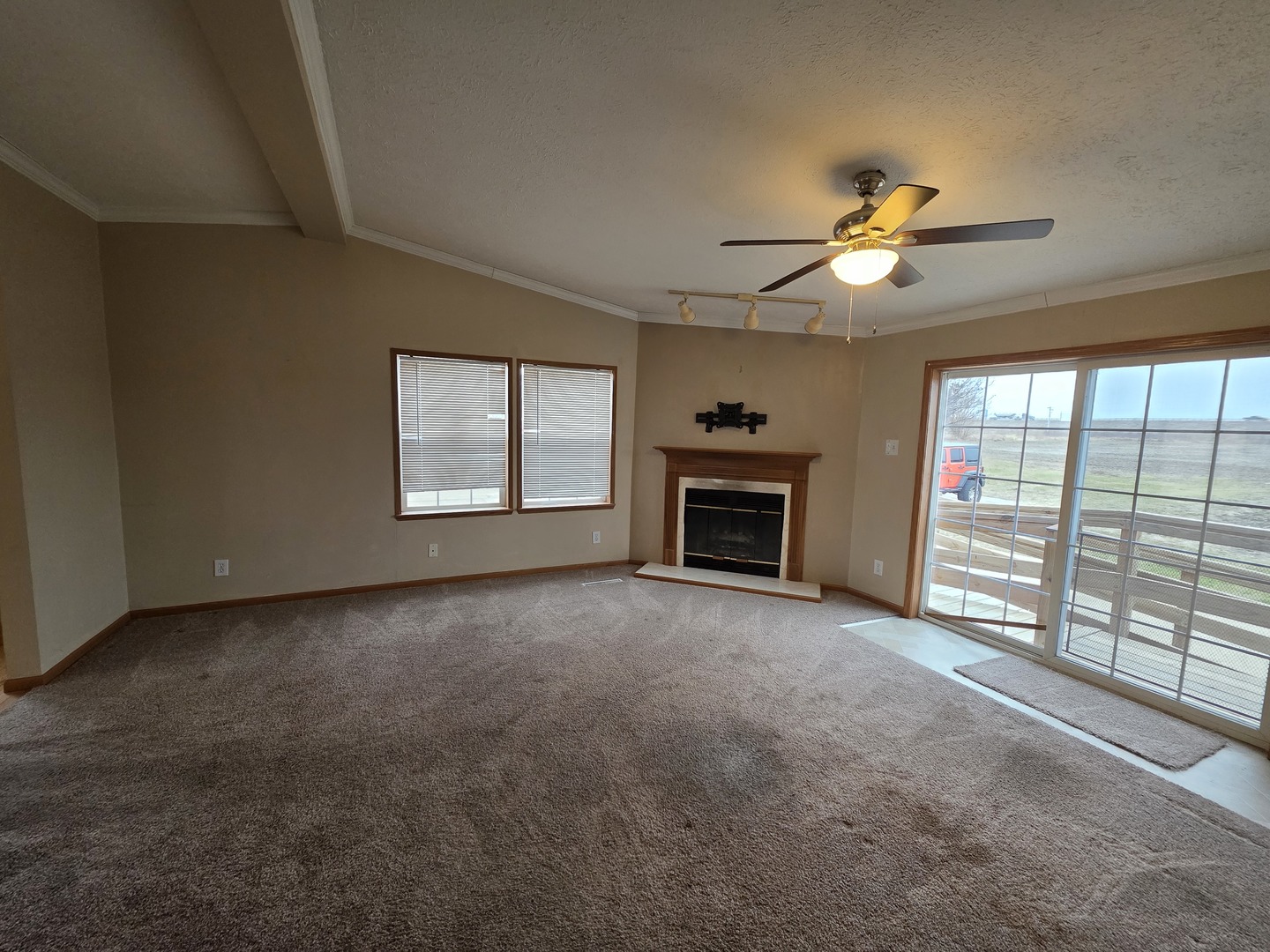 106 Champion Drive, Chenoa, IL 61726