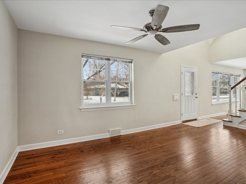 701 Willis Street, Glen Ellyn, IL 60137