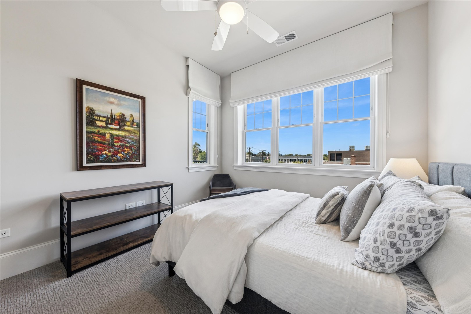 105 S Cottage Hill Avenue #304, Elmhurst, IL 60126