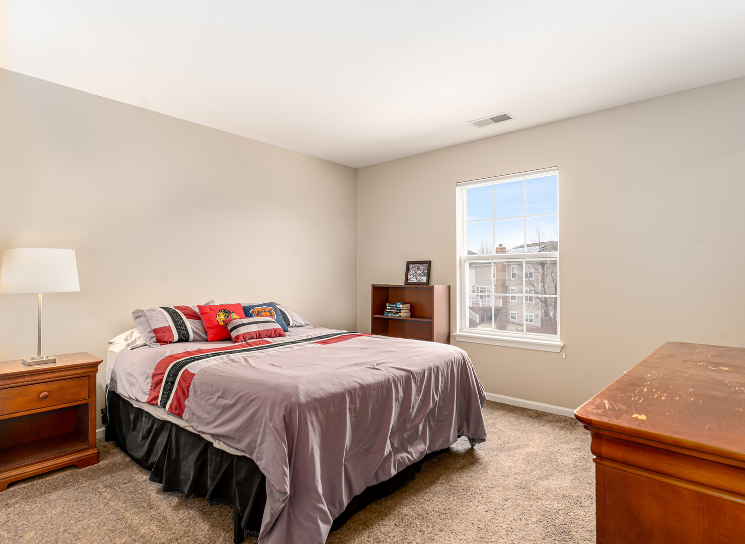 719 Eagle Brook Lane, Naperville, IL 60565