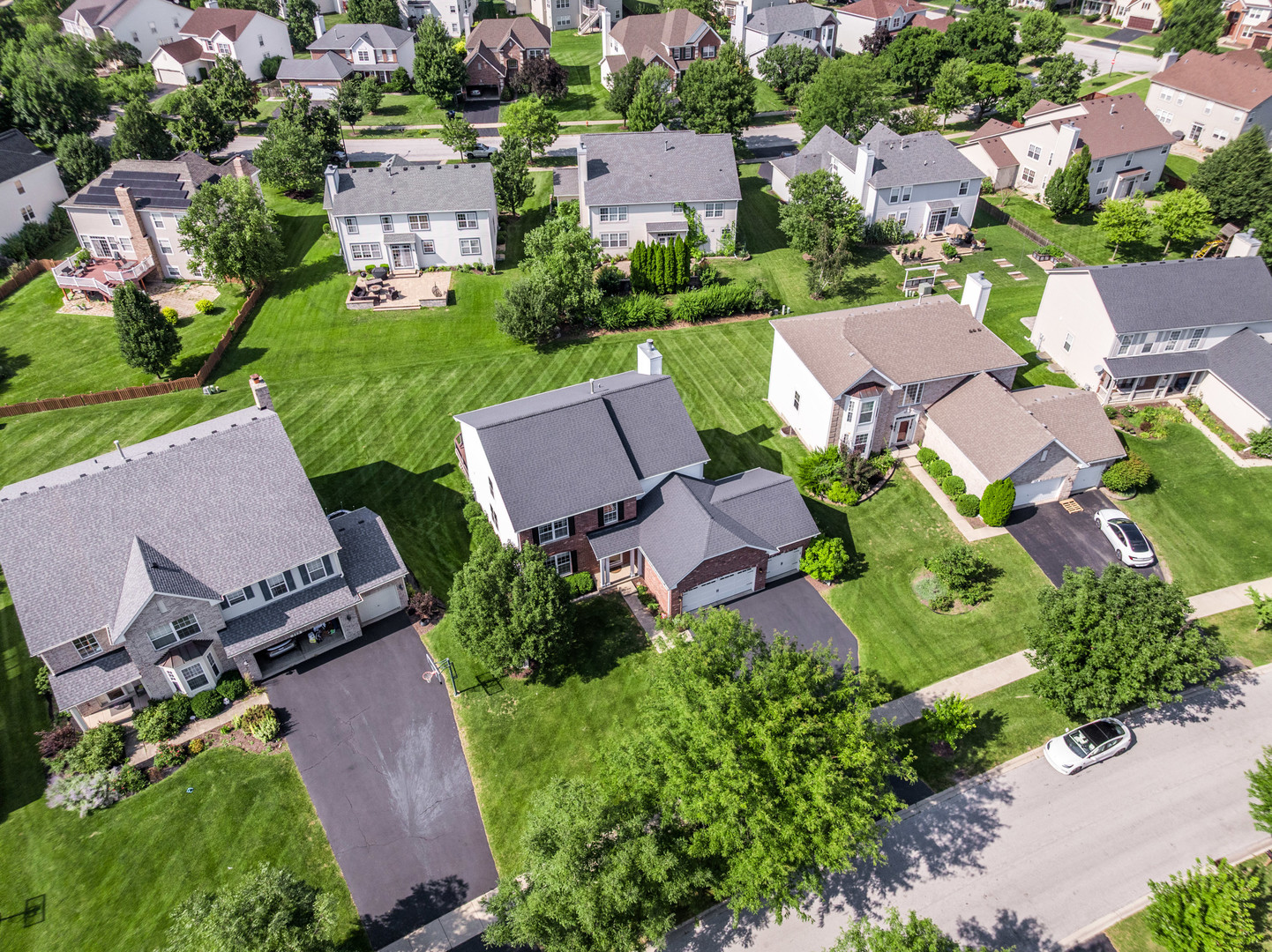 719 Eagle Brook Lane, Naperville, IL 60565