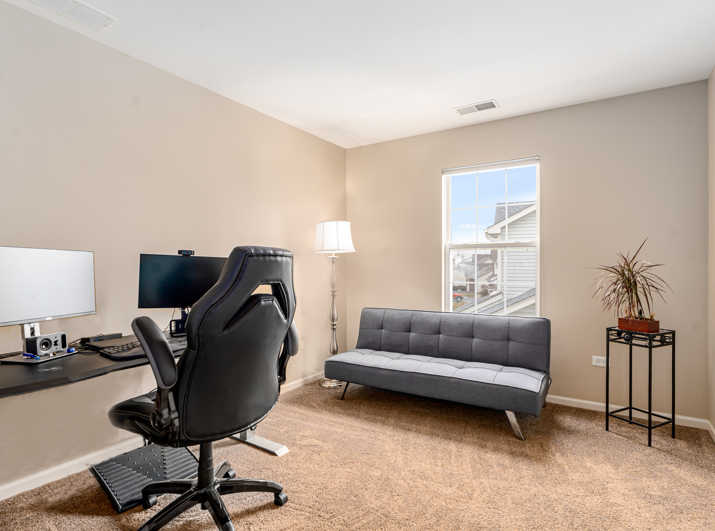 719 Eagle Brook Lane, Naperville, IL 60565